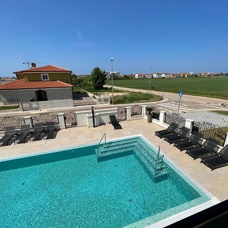 Vila Softic Amra Umag Ngoại thất bức ảnh