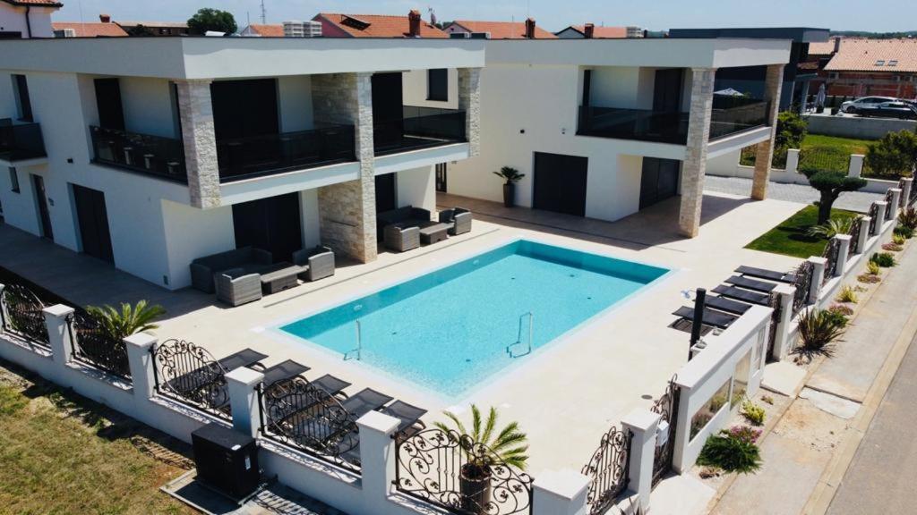 Vila Softic Amra Umag Ngoại thất bức ảnh